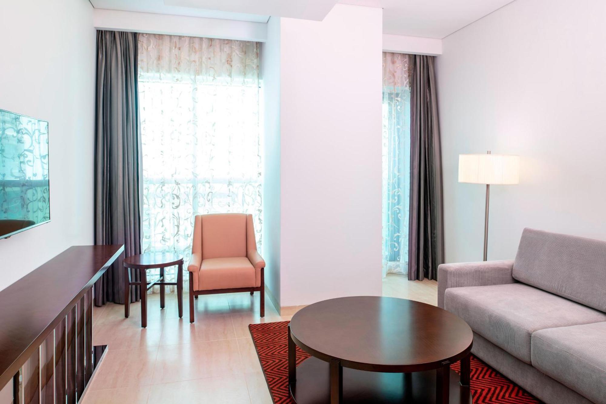 Four Points By Sheraton Sharjah Ngoại thất bức ảnh