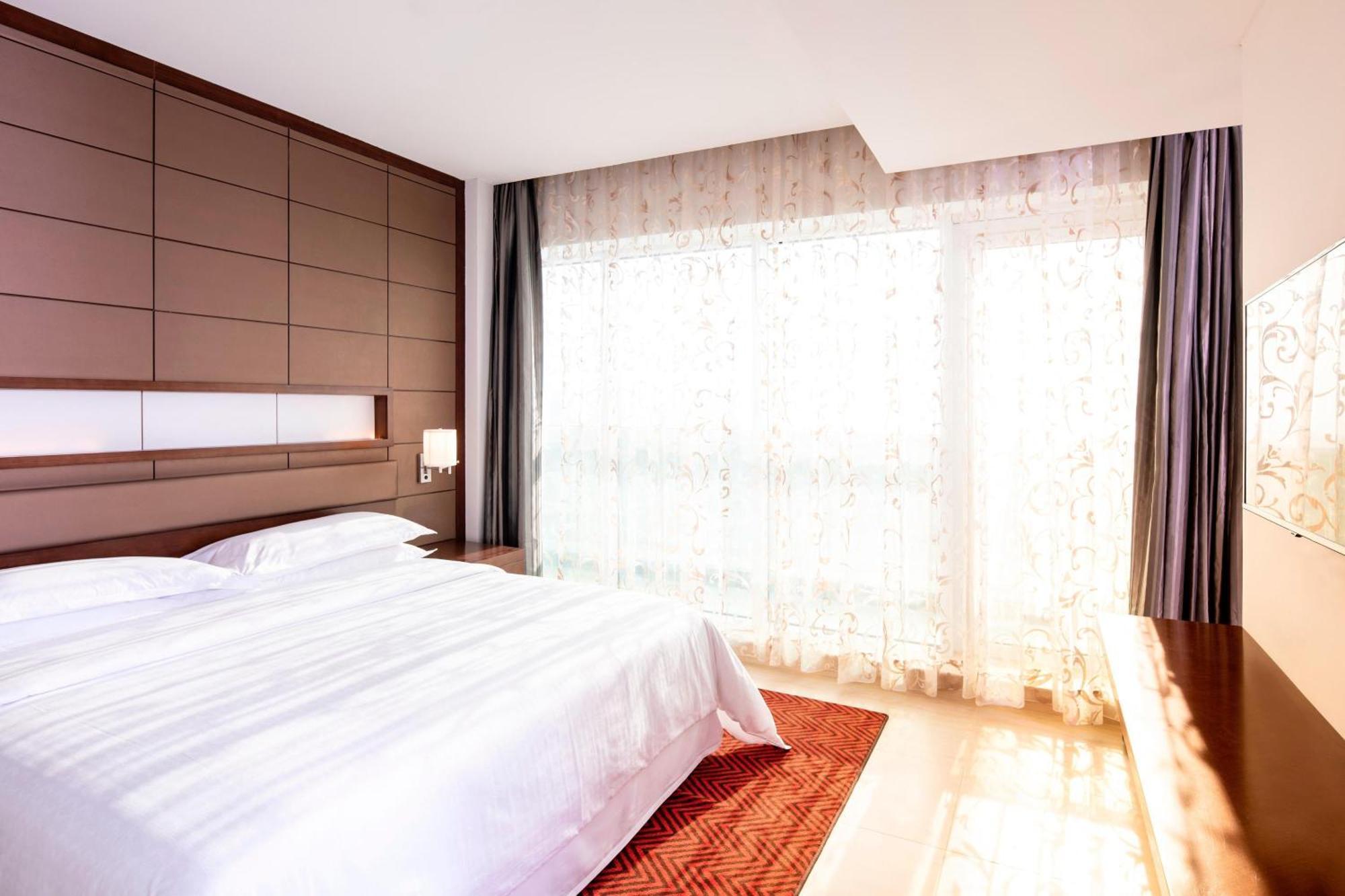 Four Points By Sheraton Sharjah Ngoại thất bức ảnh