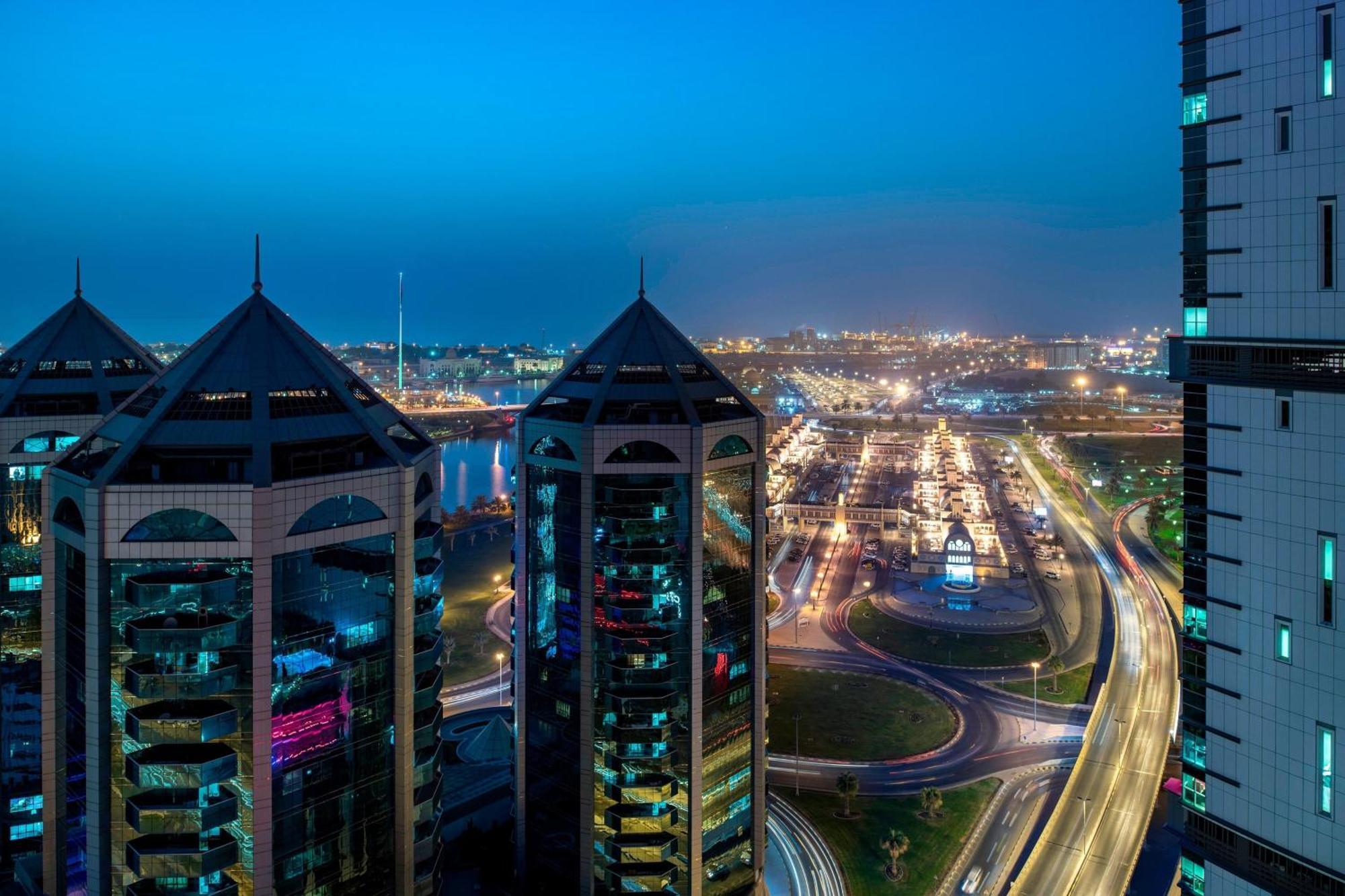Four Points By Sheraton Sharjah Ngoại thất bức ảnh